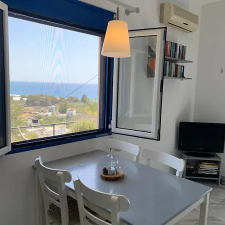 Aliki Apartment